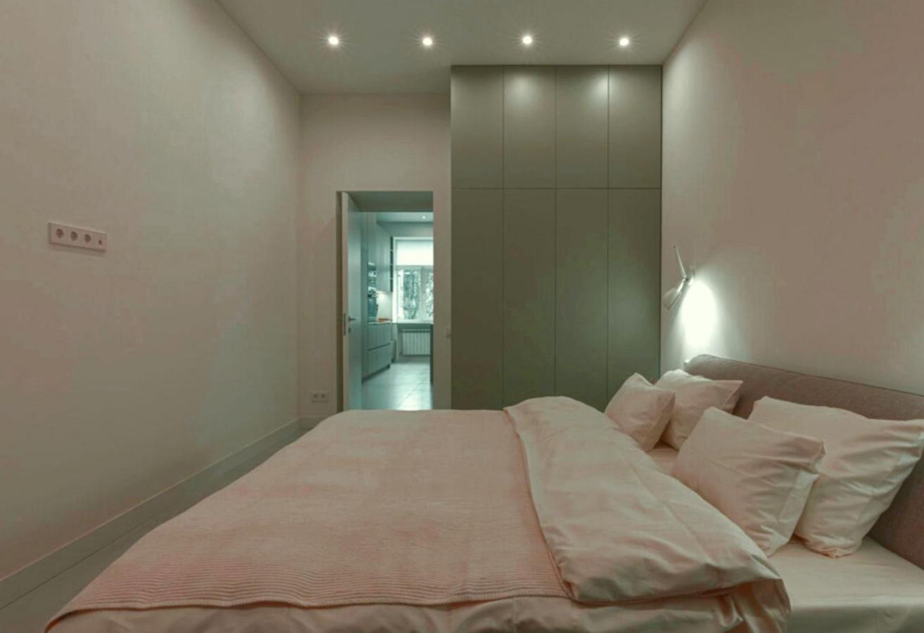 Apartment 4 Bedrooms Near Dam Square Amsterdam